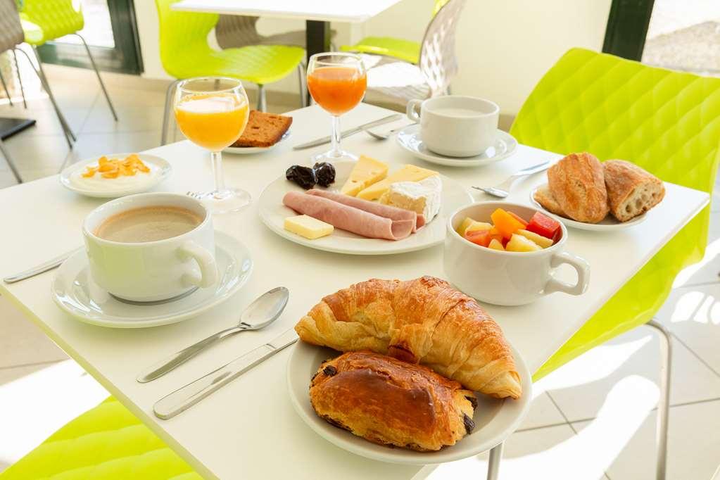 Ibis Budget La Rochelle Пюильборо Удобства фото