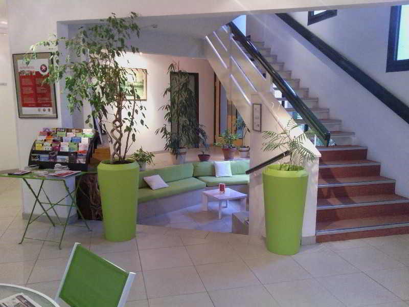 Ibis Budget La Rochelle Пюильборо Экстерьер фото