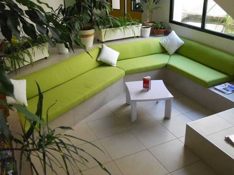Ibis Budget La Rochelle Пюильборо Экстерьер фото