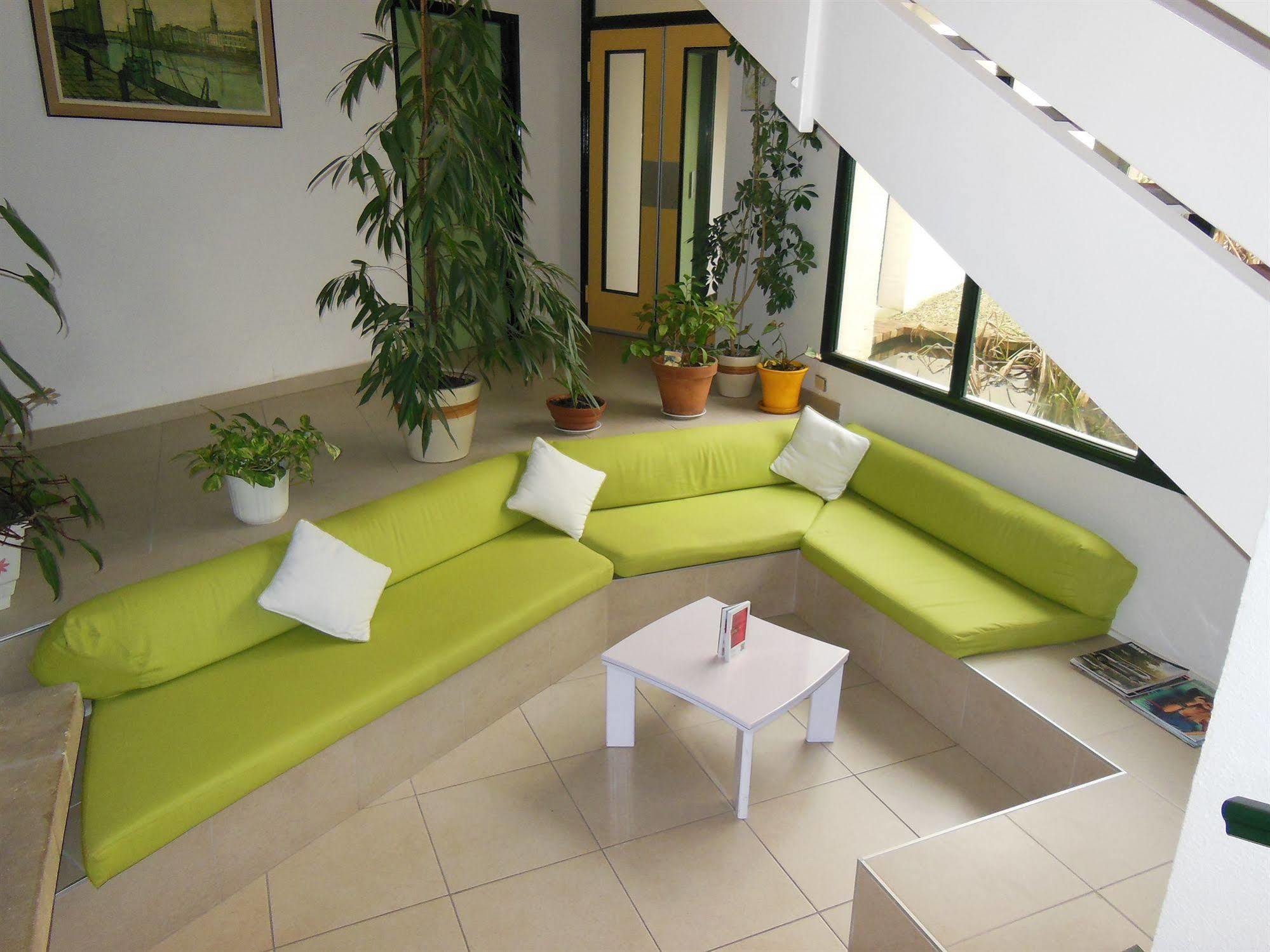 Ibis Budget La Rochelle Пюильборо Экстерьер фото